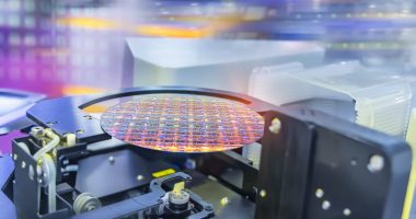 Advanced Semiconductor Packaging